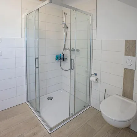 Hirtenhaus 28b Obergeschoss *